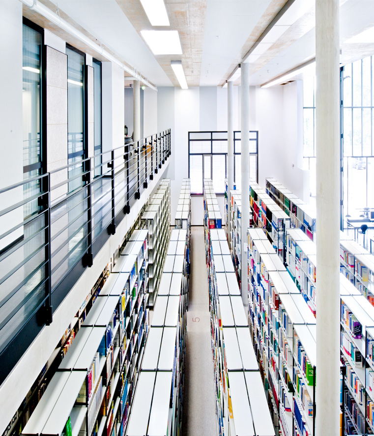 A photo of the library at the campus in Wernigerode.